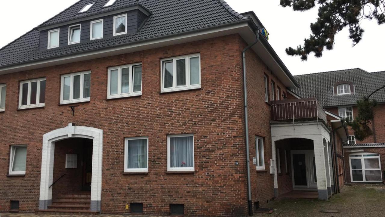 Altes Pastorat Am Husumer Hafen Apartment Husum  Exterior photo